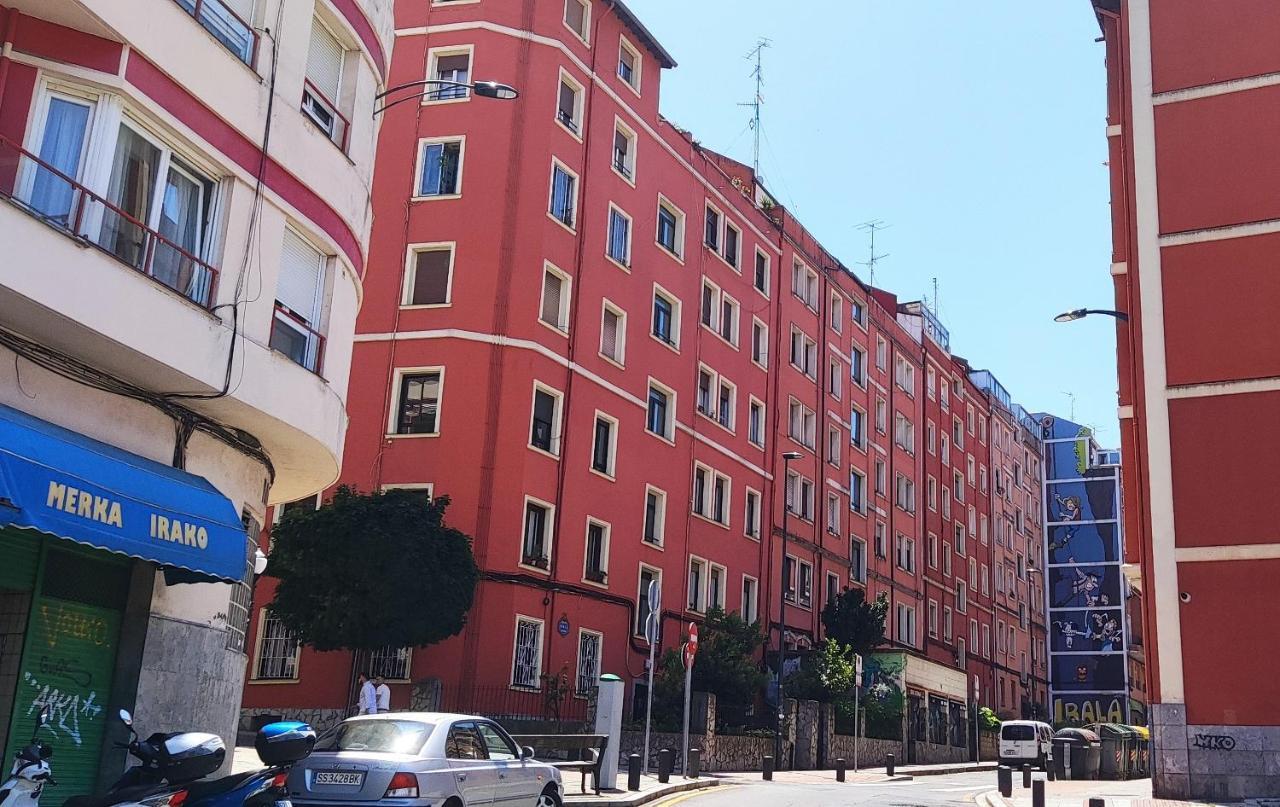 Bilbao Habitaciones Екстериор снимка