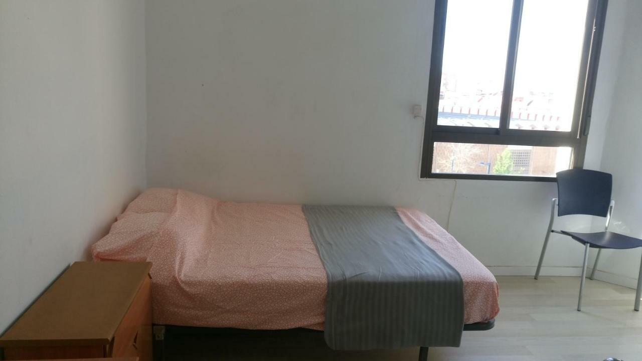 Bilbao Habitaciones Екстериор снимка